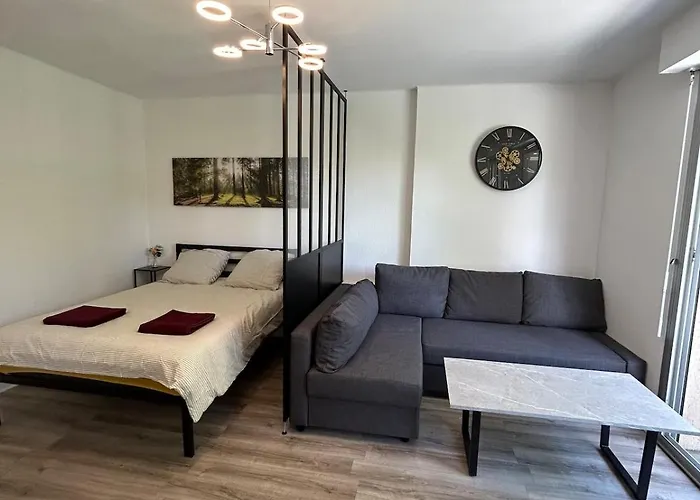 Apartman Halfway Between And Cdg Claye-Souilly